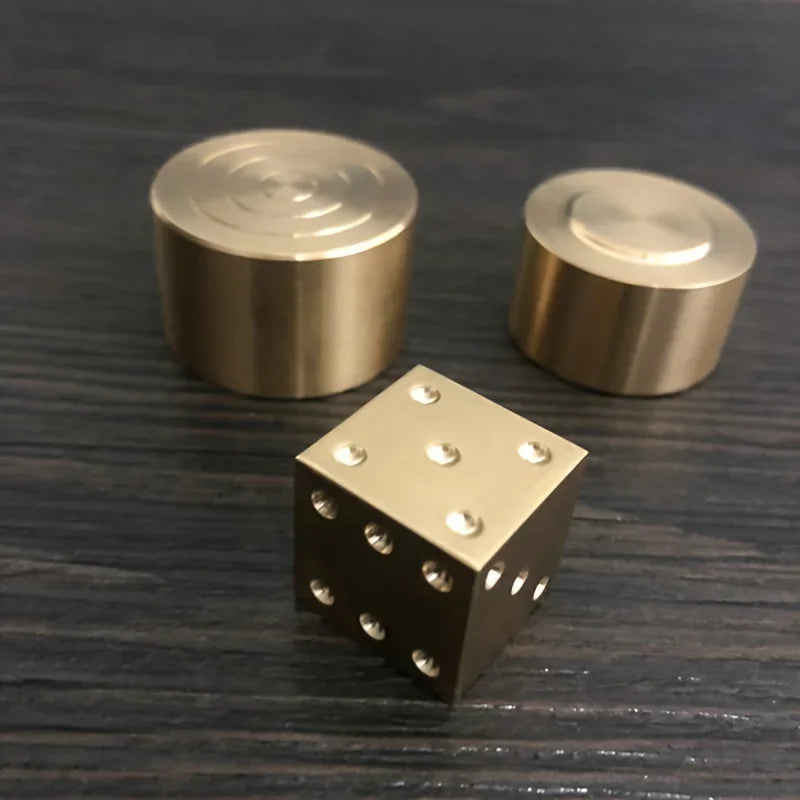 Super Mental Die (Brass) Magic Trick